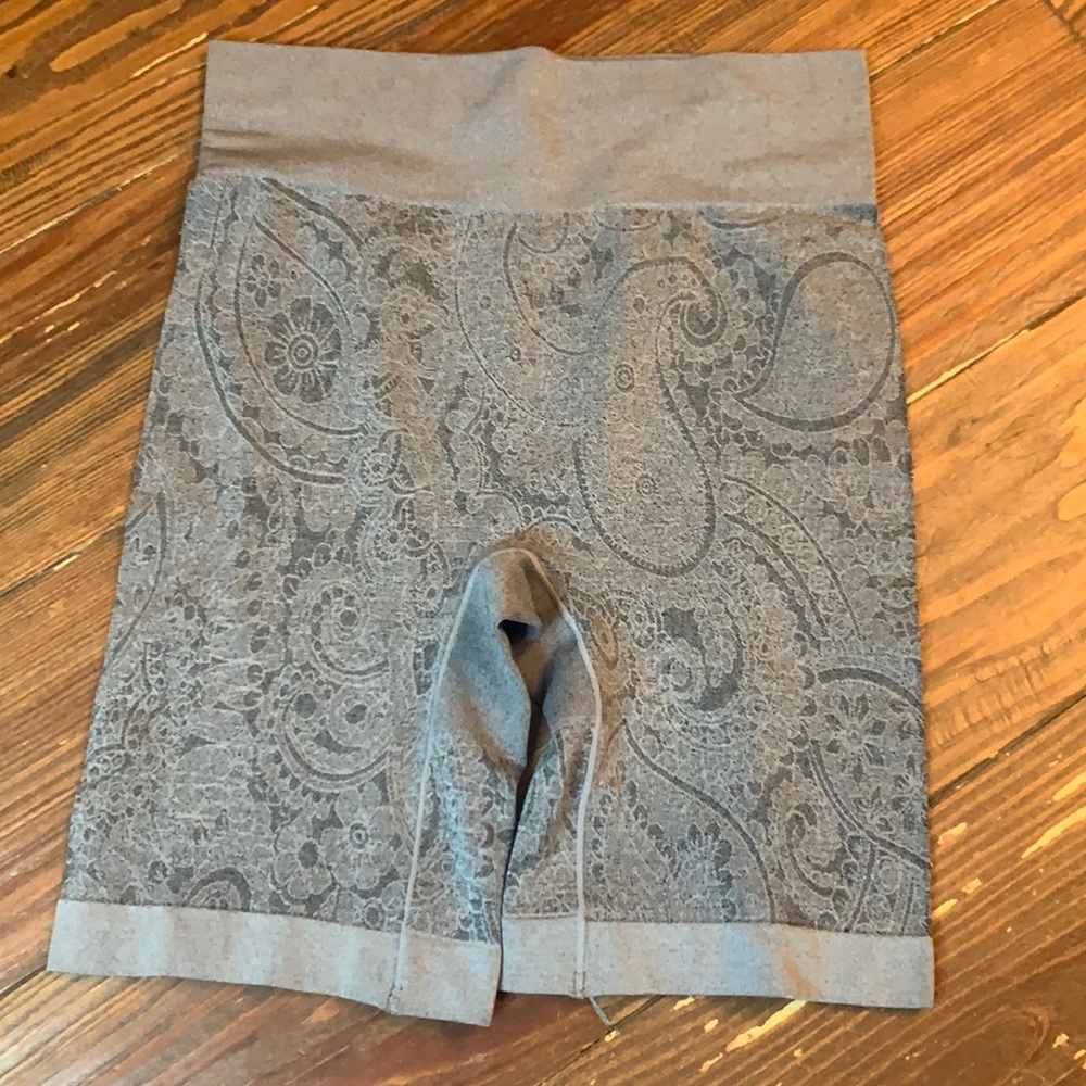 Life by Jockey gray shapewear large